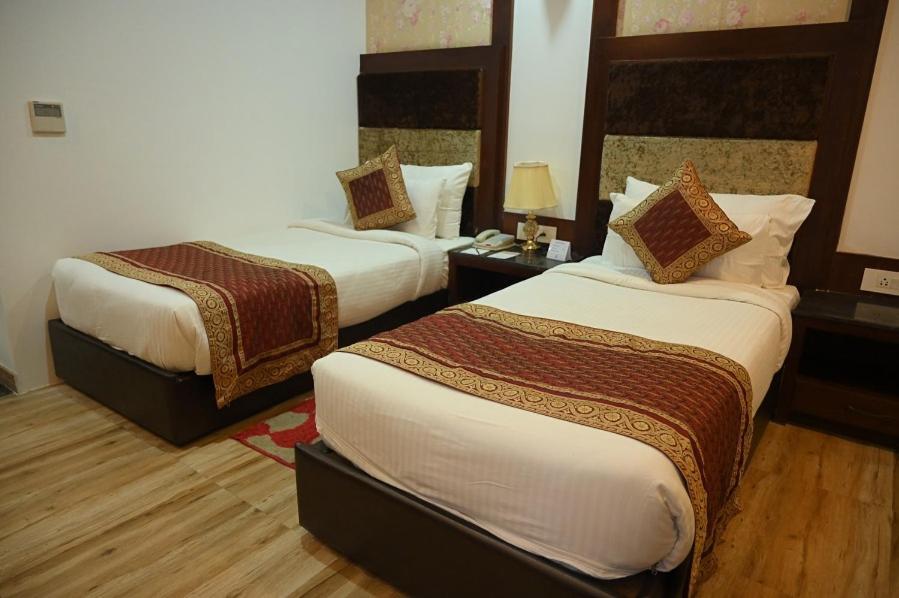 Square Inn Hotel,Varanasi Exterior foto