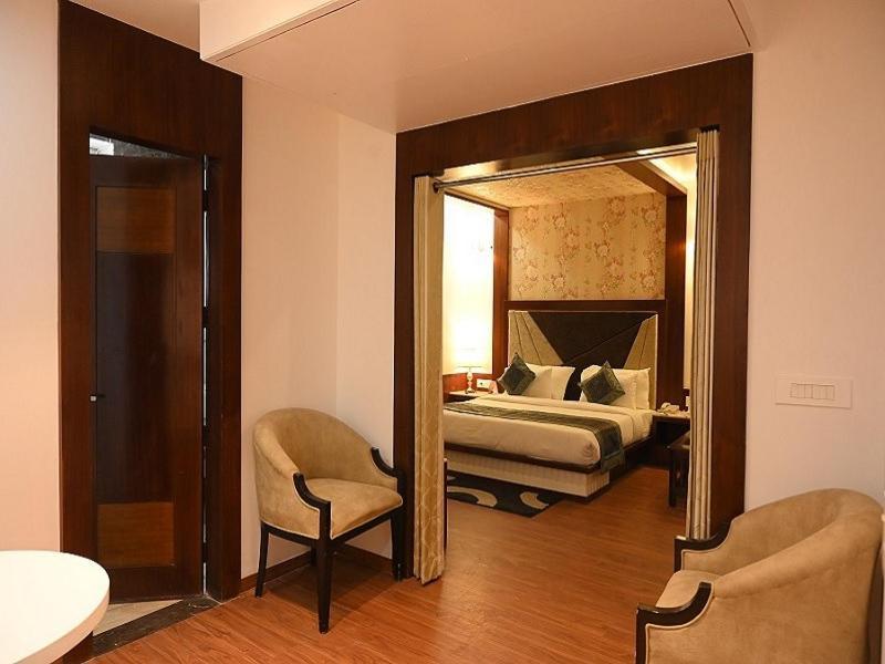Square Inn Hotel,Varanasi Exterior foto