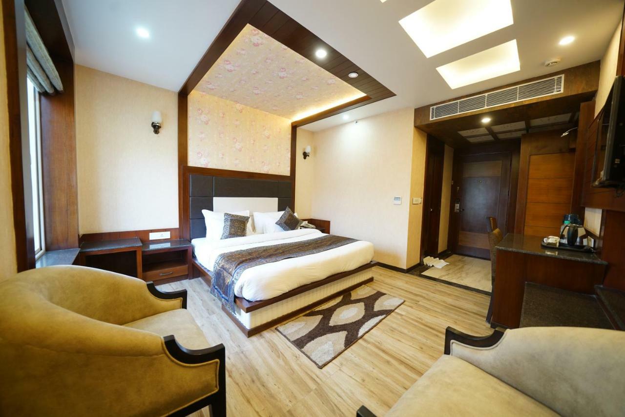 Square Inn Hotel,Varanasi Exterior foto