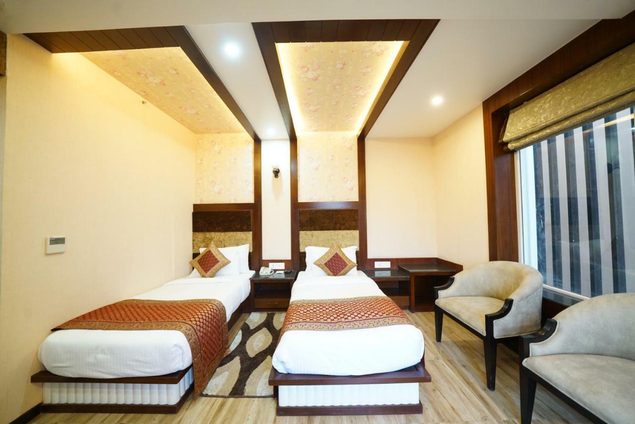 Square Inn Hotel,Varanasi Exterior foto