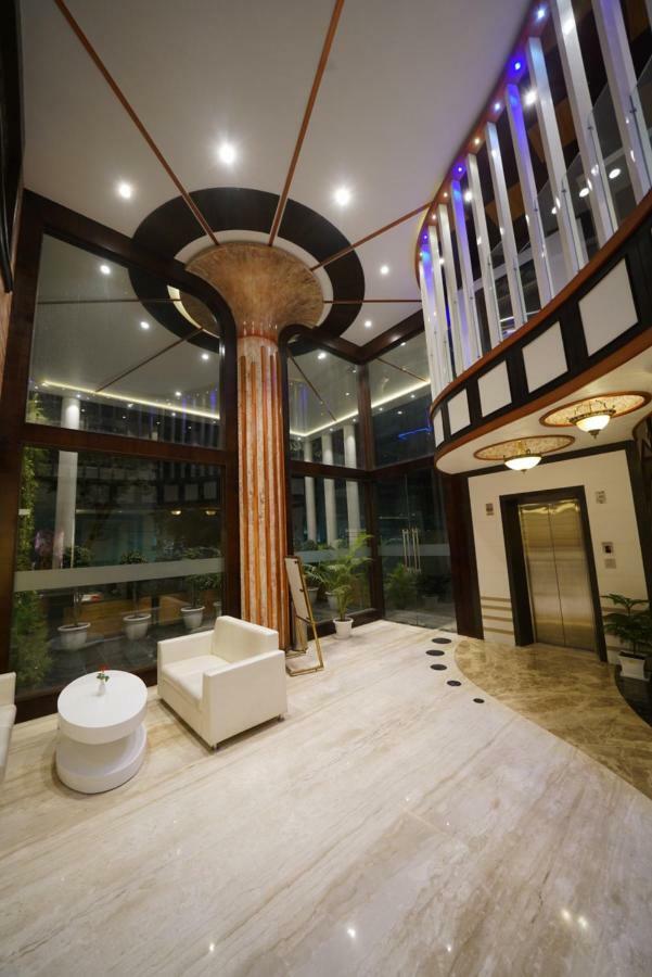 Square Inn Hotel,Varanasi Exterior foto